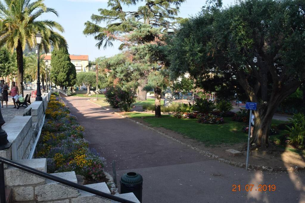 Apartamento Iafrate-Oksoleil Villefranche-sur-Mer Exterior foto